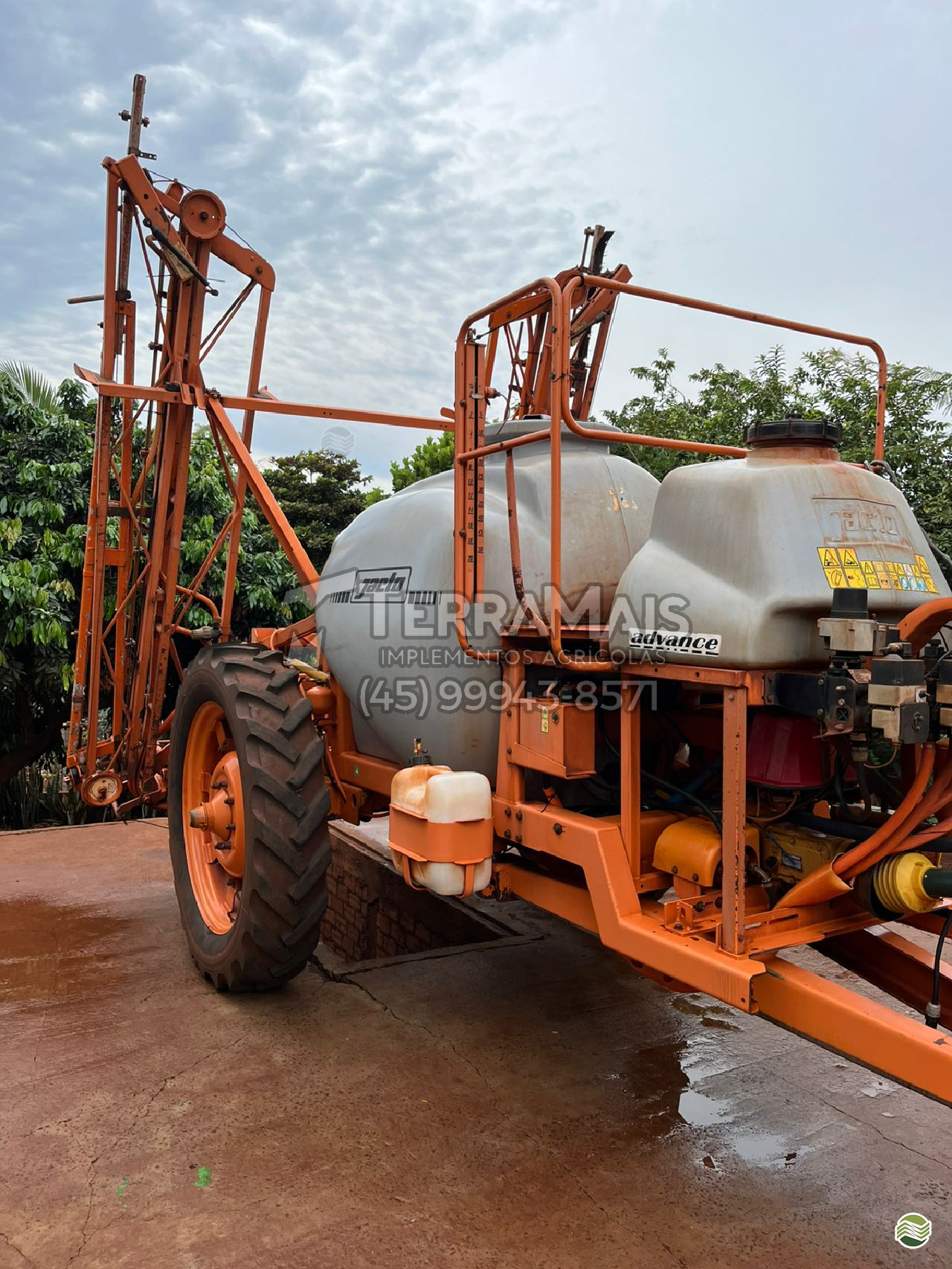 PULVERIZADOR JACTO ADVANCE 2000 AM18 Arrasto Terra Mais Implementos Agrícolas TOLEDO PARANÁ PR